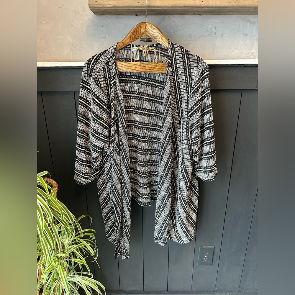 Catherines Sweater Plus Size Sweater‎ Knit Sweater Women Black White Cardigan 3X